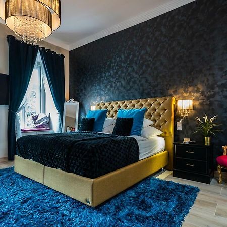 Center Of The Center, The Grand Deluxe Apartment Budapest Ngoại thất bức ảnh