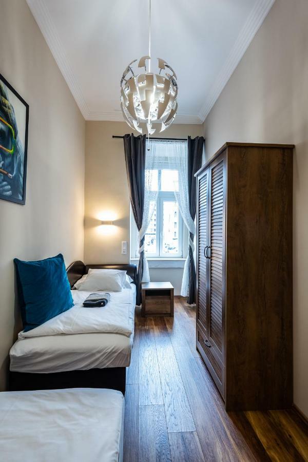 Center Of The Center, The Grand Deluxe Apartment Budapest Ngoại thất bức ảnh