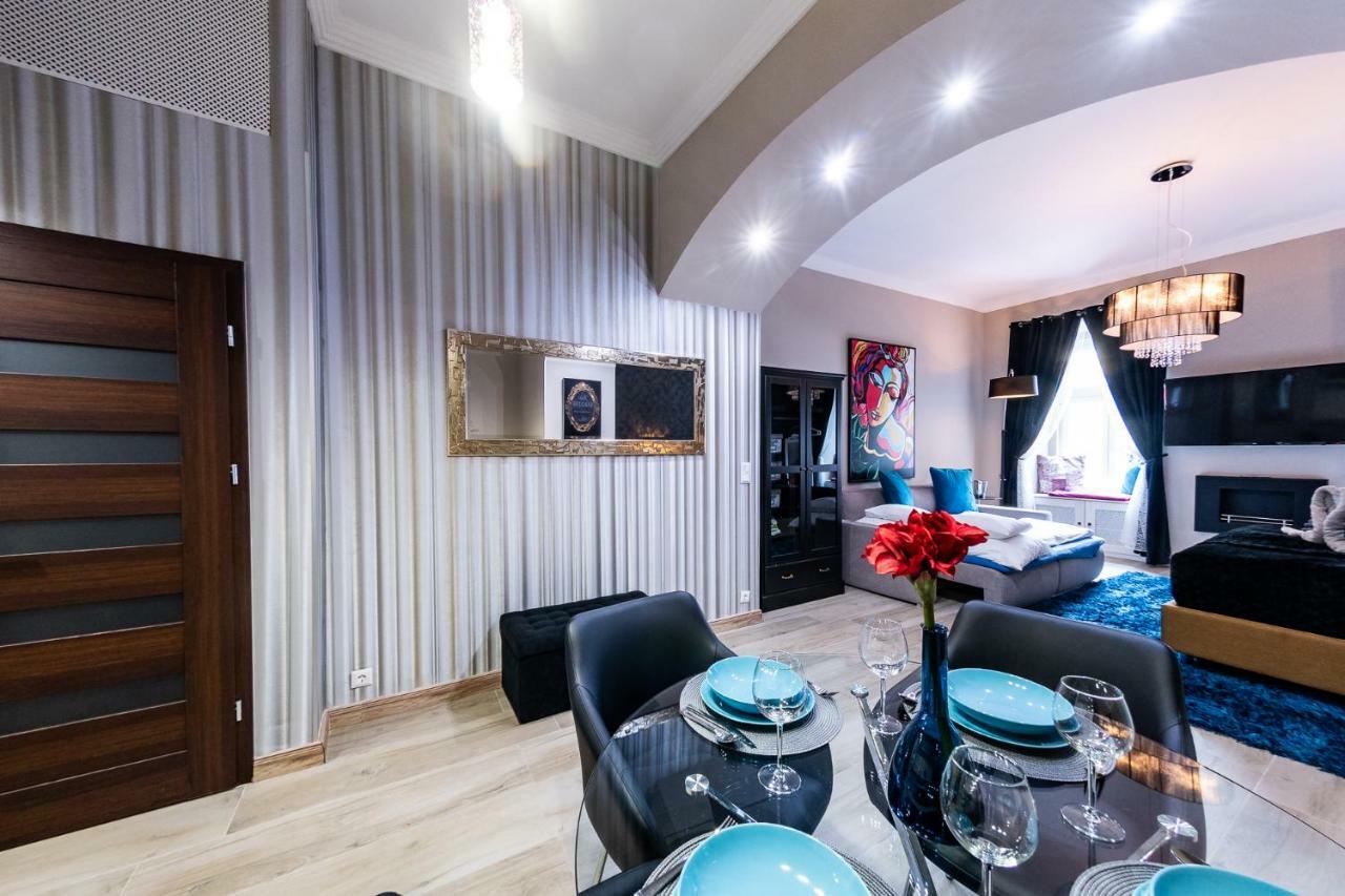 Center Of The Center, The Grand Deluxe Apartment Budapest Ngoại thất bức ảnh